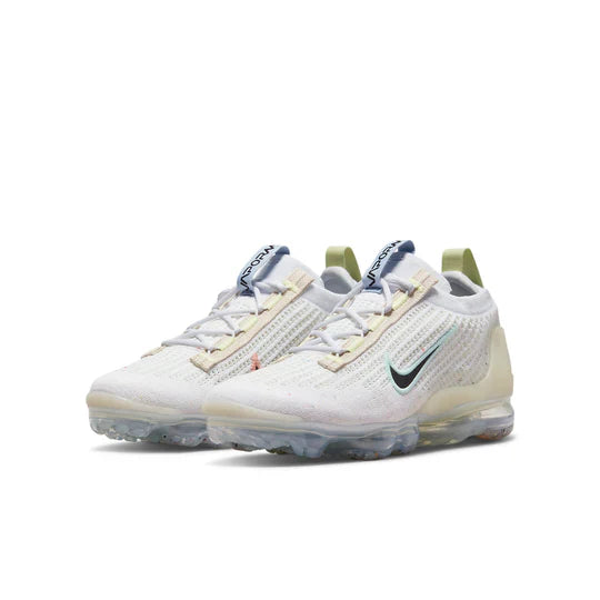 VaporMax 21 Mismatched Swoosh