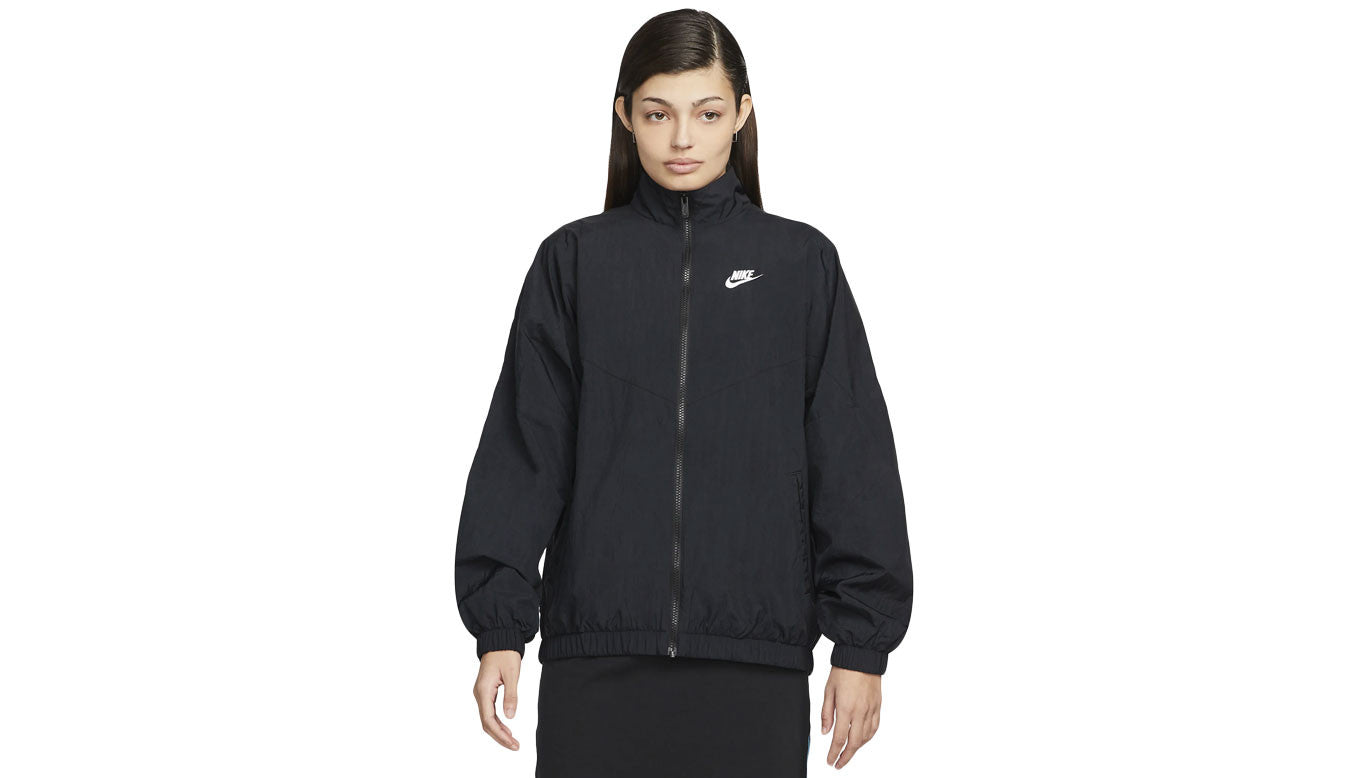Nike women’s Sportswear Essential Windrunner Woven Jacket