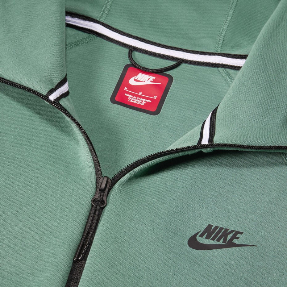 Nike Tech Hoodie Bicoastal