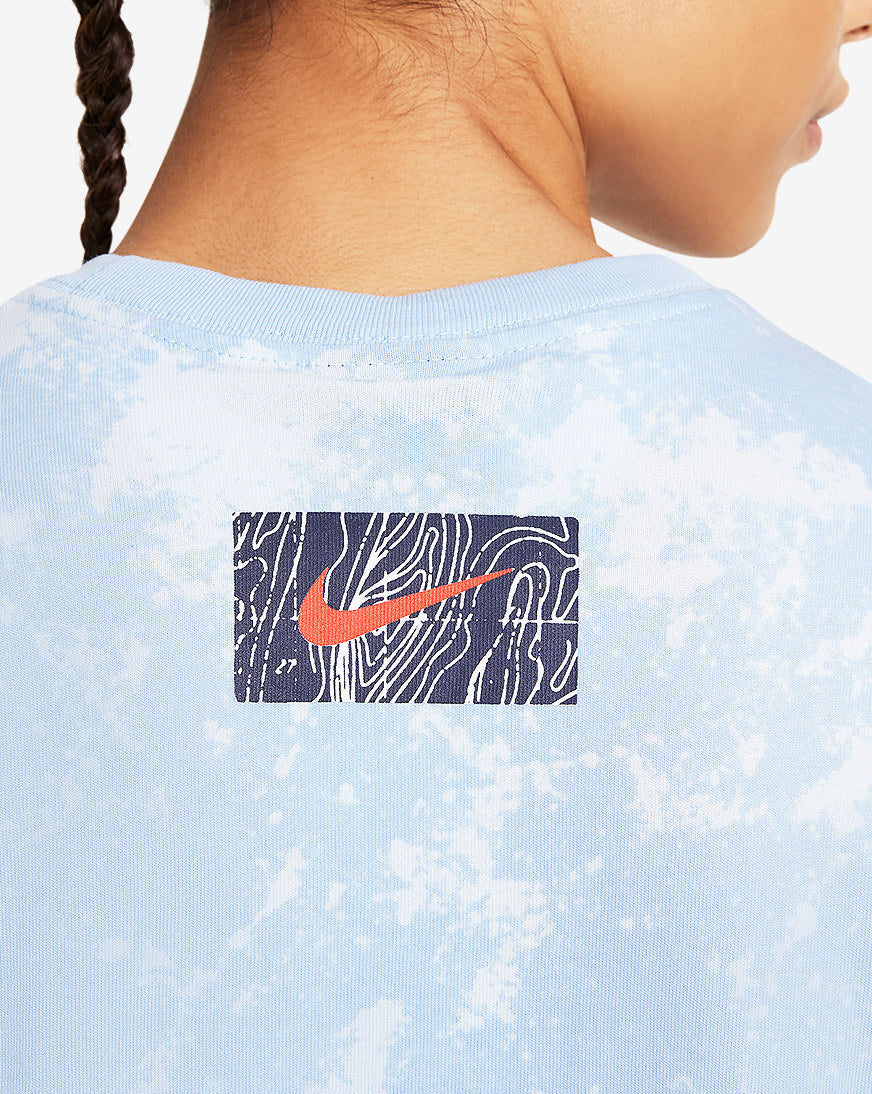 Nike women’s boxy tee